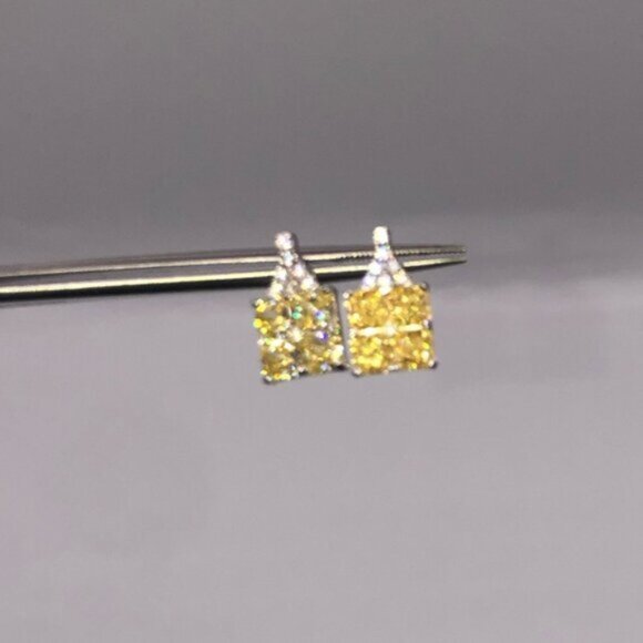 2ct Canary Earrings - Picture 5 of 10
